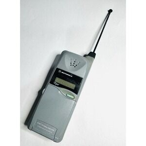 Vintage Motorola Piper Flip Cell Phone. No Charger, Untested.